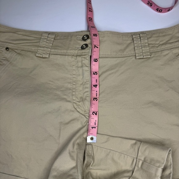 White House Black Market Khaki Chino Shorts Size 8 - Picture 4 of 9